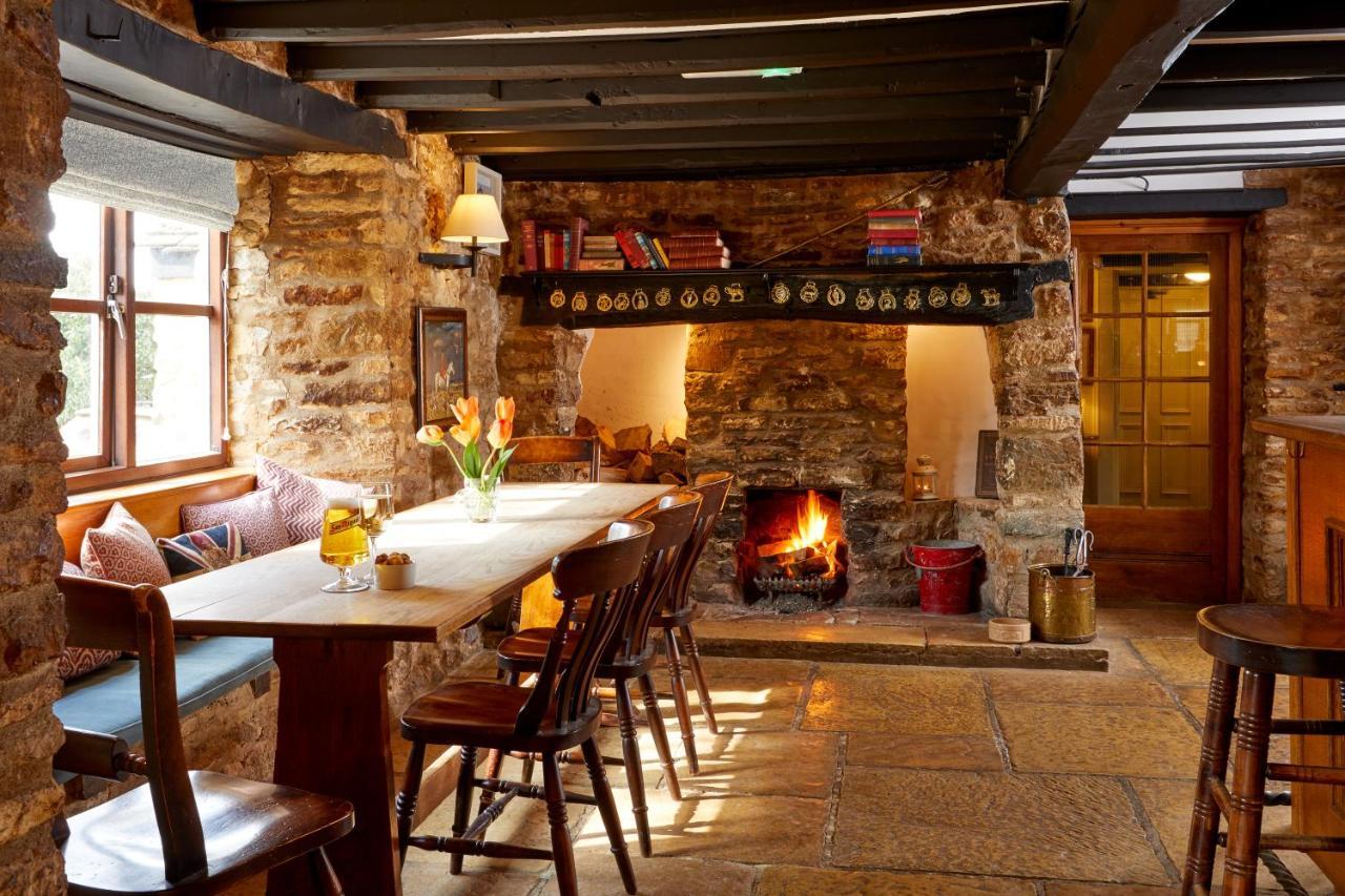 The Crown Inn, Church Enstone ชิปปิงนอร์ตัน ภายนอก รูปภาพ